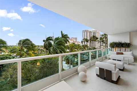 $4,250,000 | 19955 Northeast 38th Court, Unit 704, Aventura, FL 33180