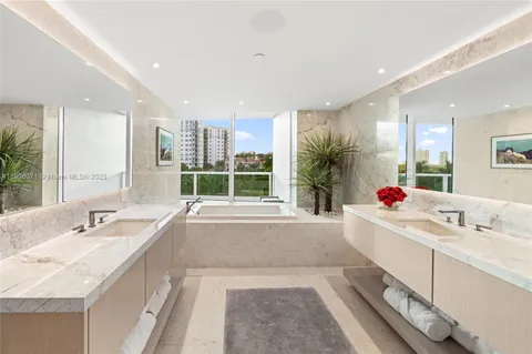 $4,250,000 | 19955 Northeast 38th Court, Unit 704, Aventura, FL 33180