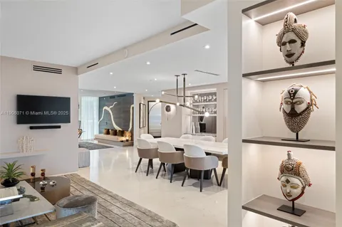 $4,250,000 | 19955 Northeast 38th Court, Unit 704, Aventura, FL 33180