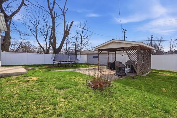 $215,000 | 2749 Broadway Street, Blue Island, IL 60406