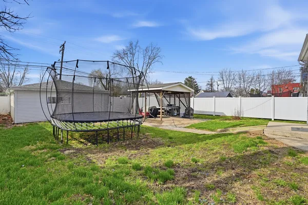 $215,000 | 2749 Broadway Street, Blue Island, IL 60406