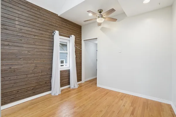 $215,000 | 2749 Broadway Street, Blue Island, IL 60406