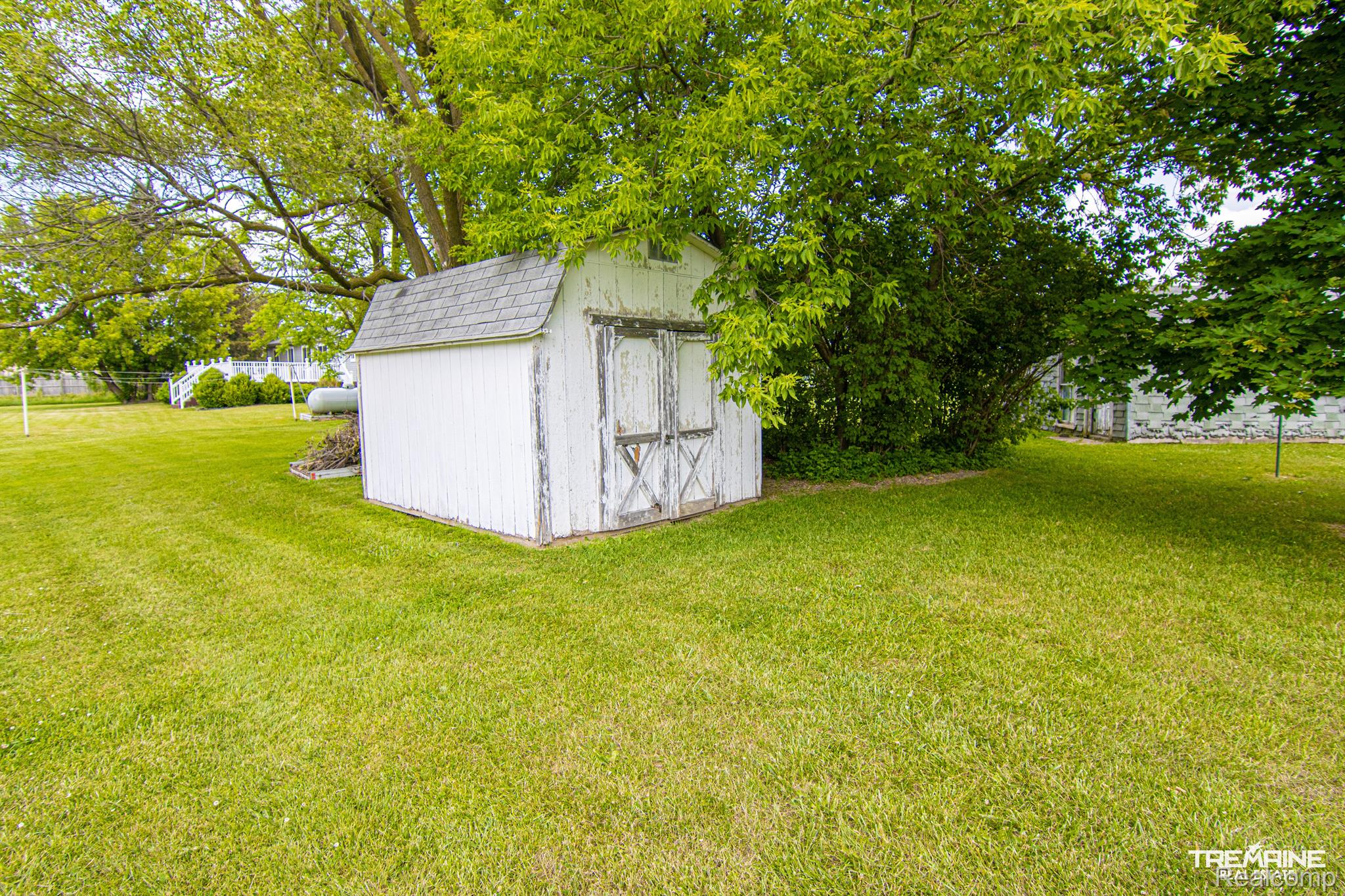 1071 North Nichols Road Flushing, MI 48433 - Photo 15 of 20 Gallery Image 15