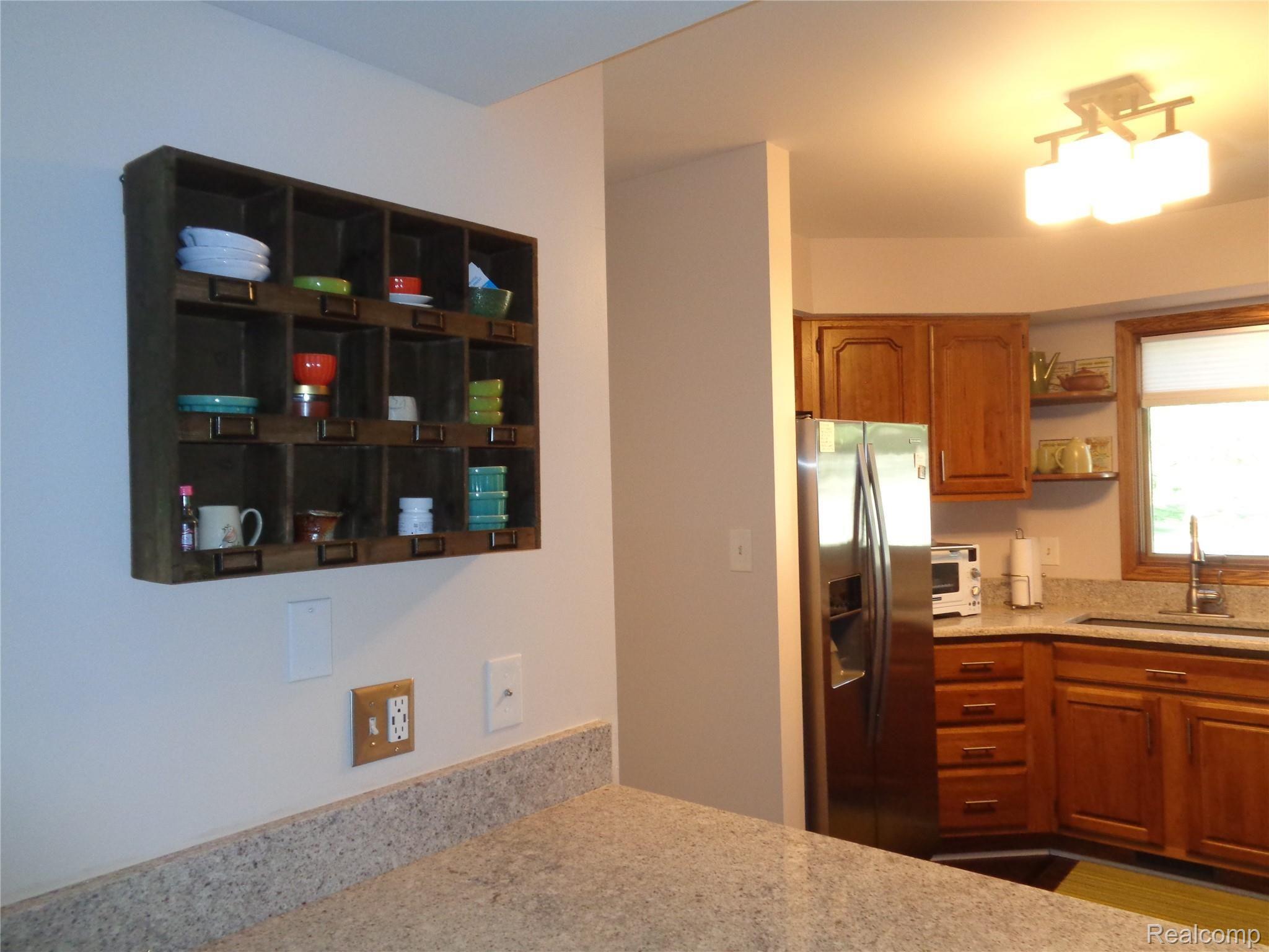 3368 Rivers Edge Drive Wayne, MI 48184 - Photo 23 of 64 DSC03117.JPG
