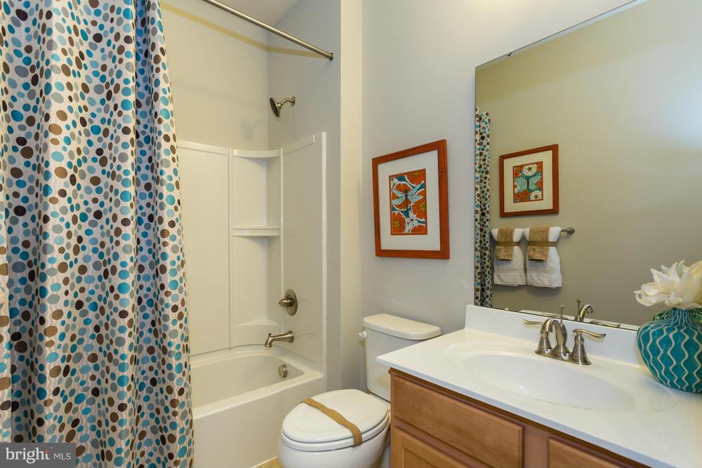 7655 Patterson Way Hanover, MD 21076 - Photo 9 of 30 SECOND FULL BATHROOM