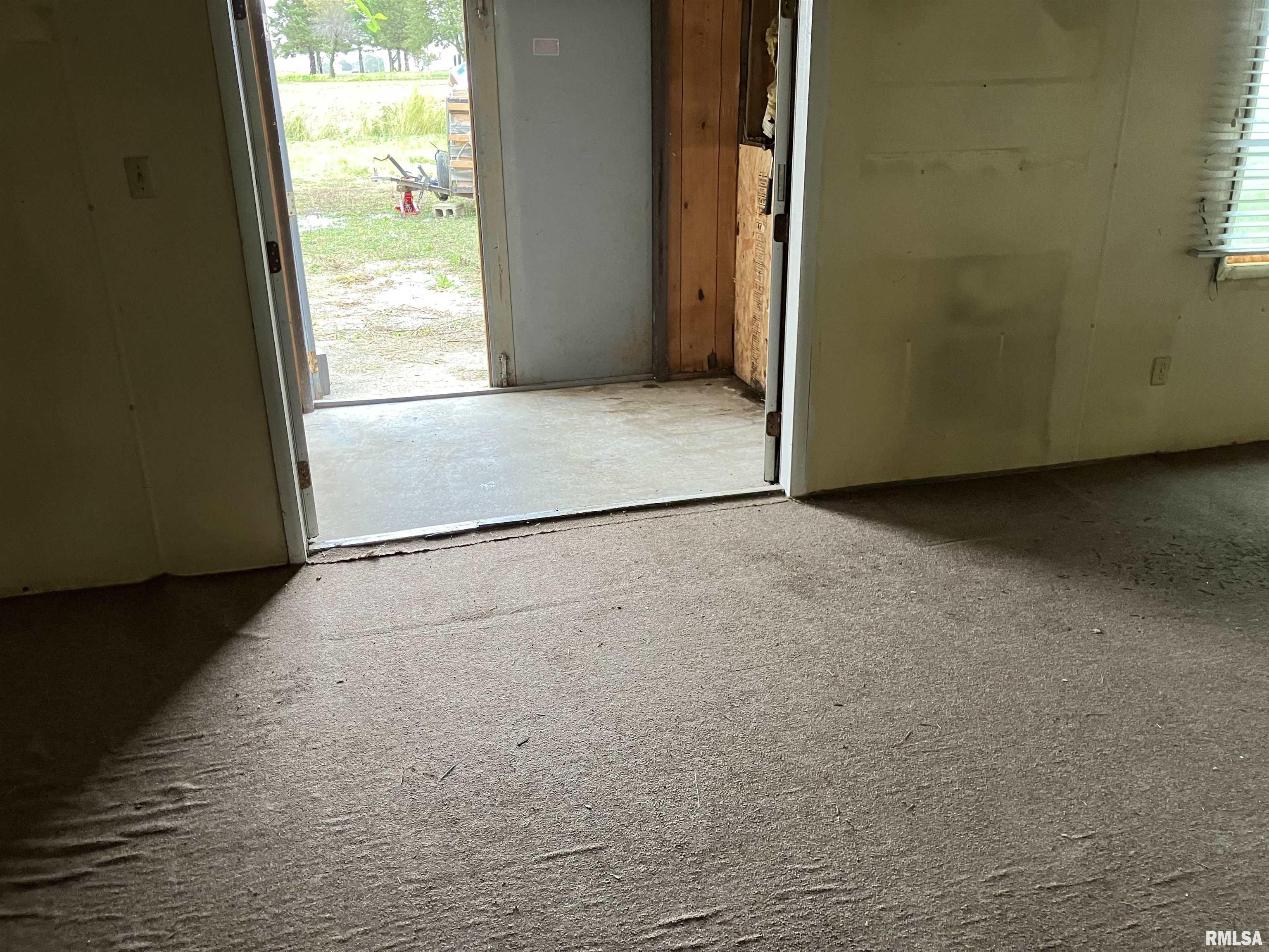 15376 Old Rte 36 Buffalo, IL 62515 - Photo 7 of 14 Gallery Image 7