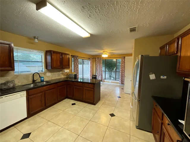 $2,500 | 3103 Ashford Bend Drive, Houston, TX 77082