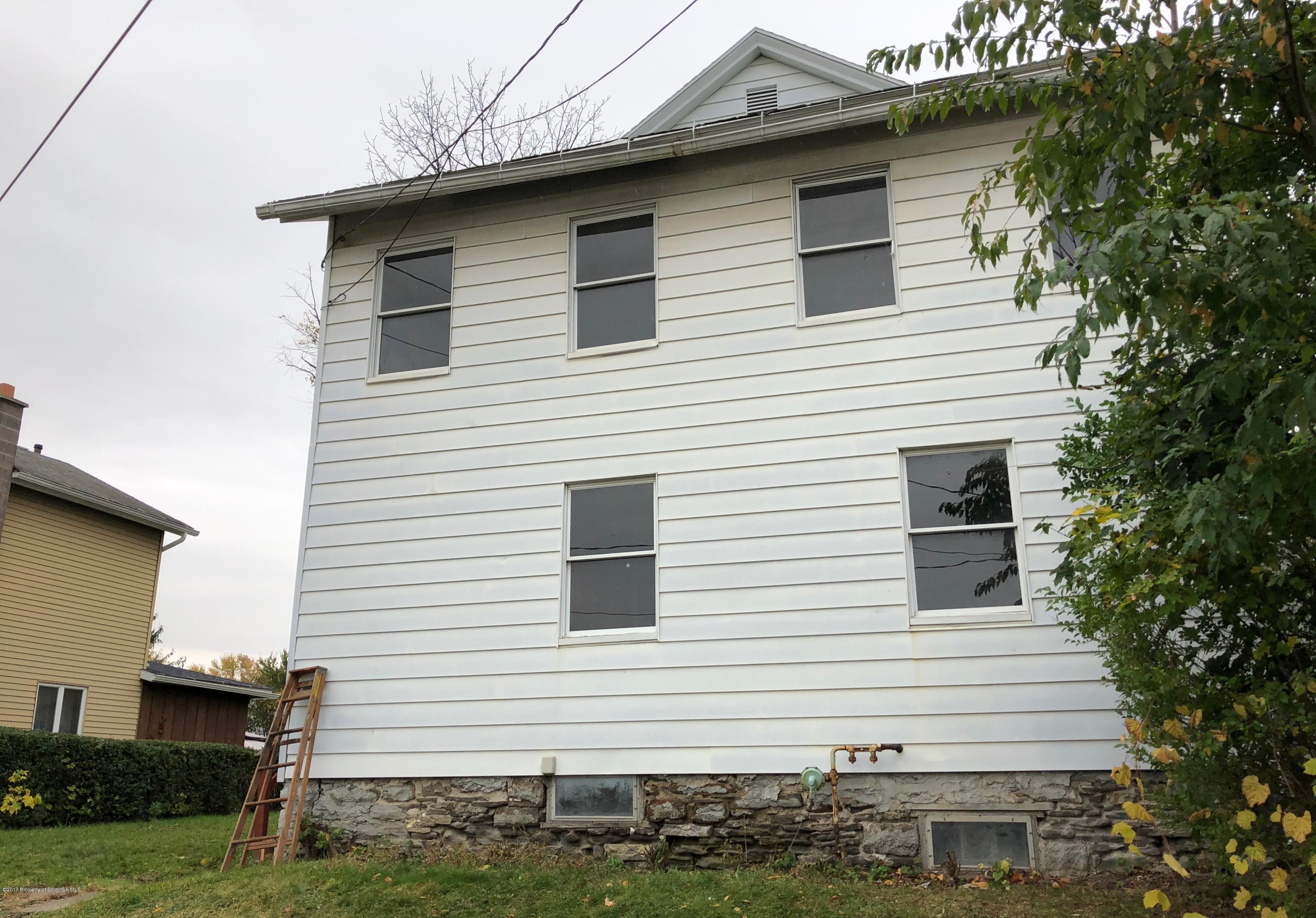 507 Hampton Street Scranton, PA 18504 - Photo 1 of 13 Gallery Image 1