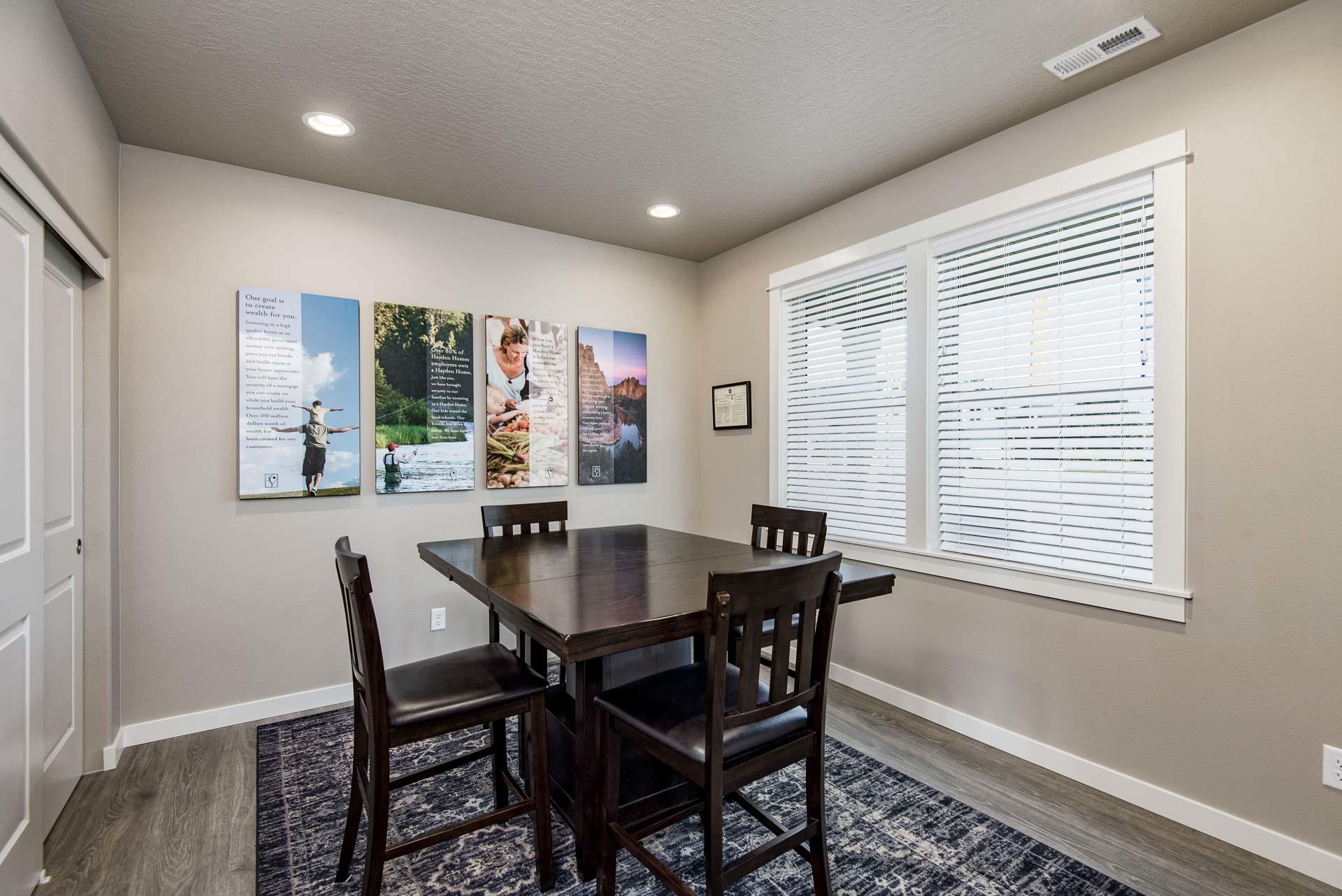 650 McKinney Ranch Road Sisters, OR 97759 - Photo 6 of 24 Stoneridge - Dining Room