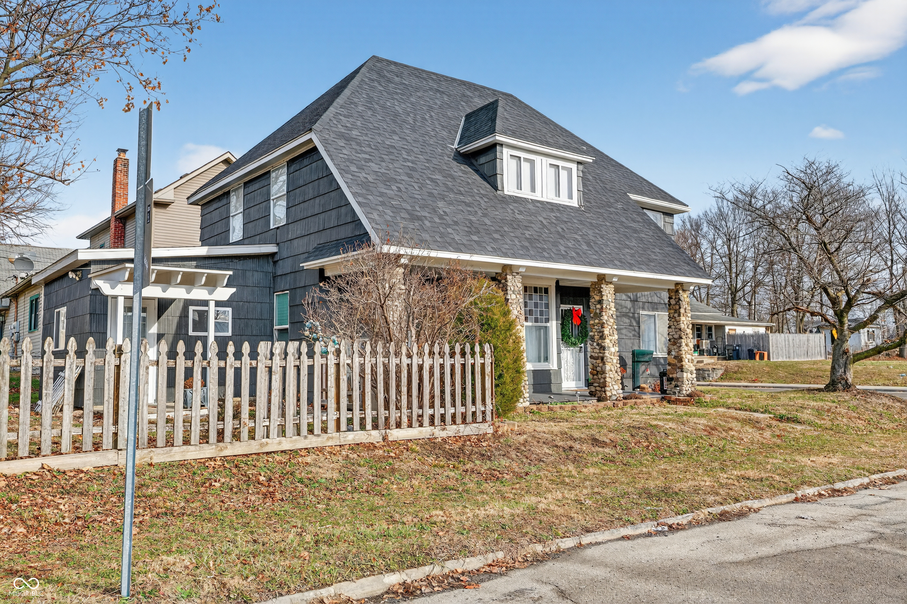 602 North Harrison Street Alexandria, IN 46001 - Photo 2 of 30