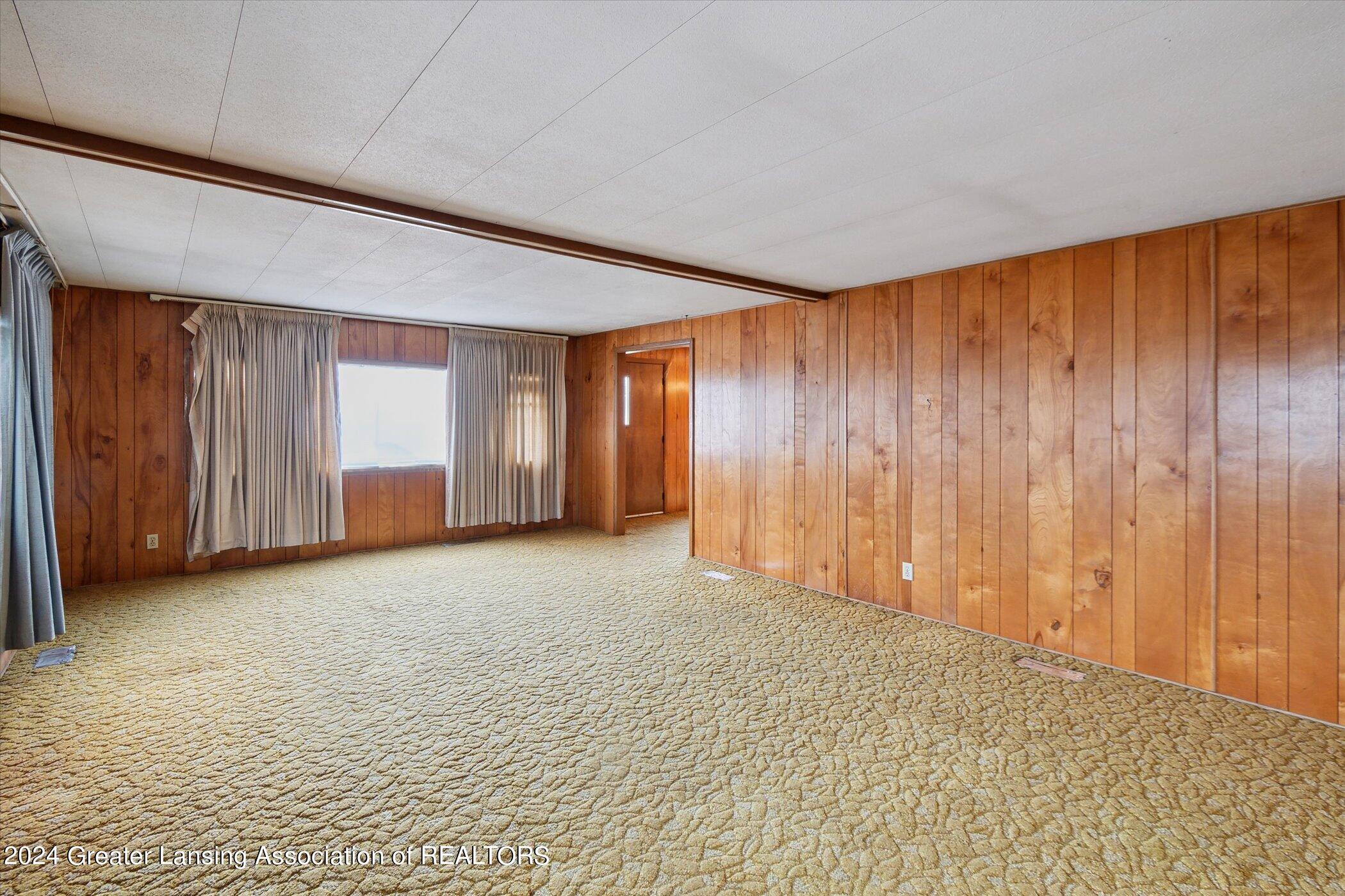 11055 Dutcher Road Sebewaing, MI 48759 - Photo 14 of 38 14-11055-Dutcher-Rd-WindowStill-08
