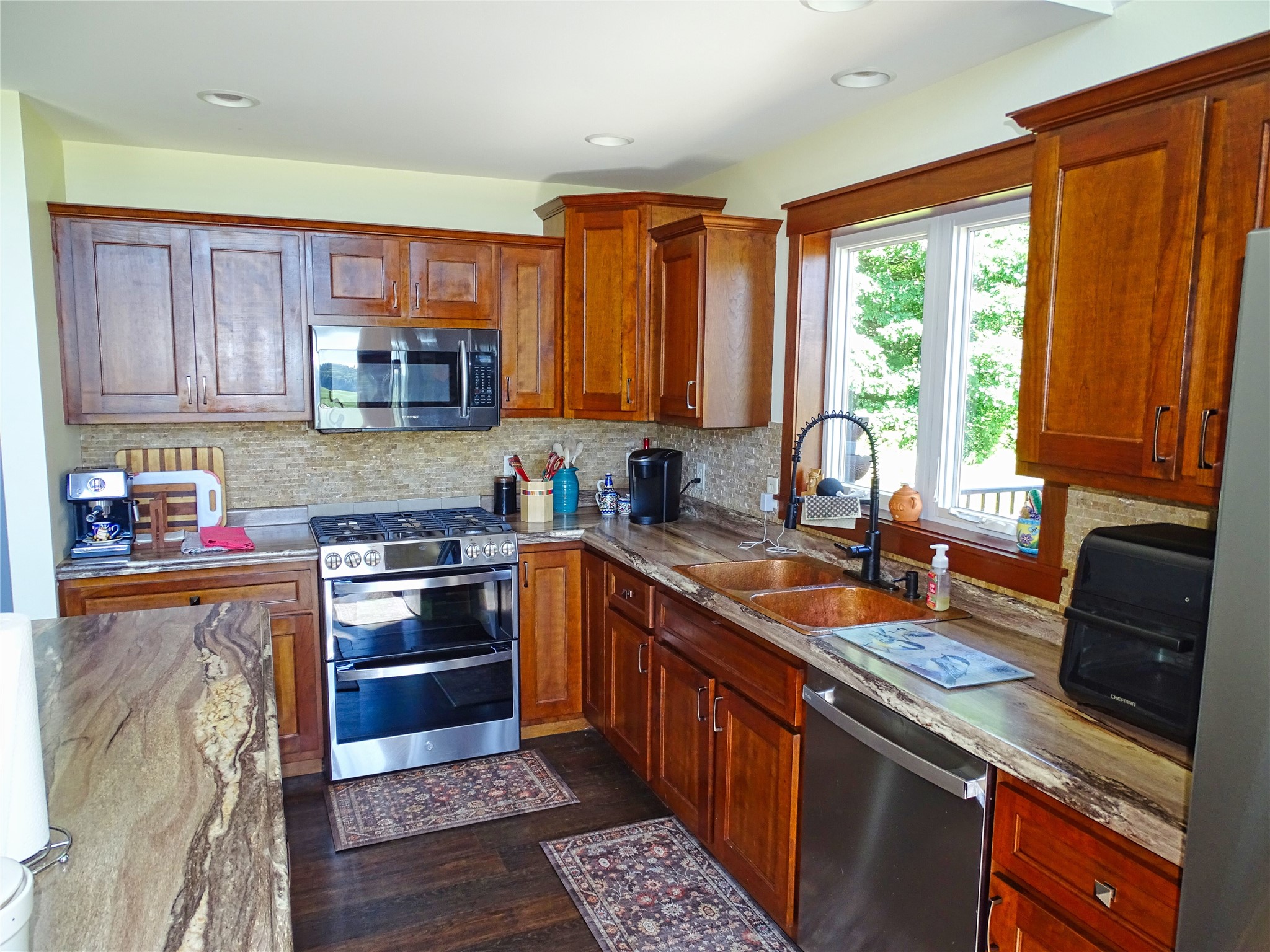 E560 Cedar Road Eau Claire, WI 54701 - Photo 18 of 40