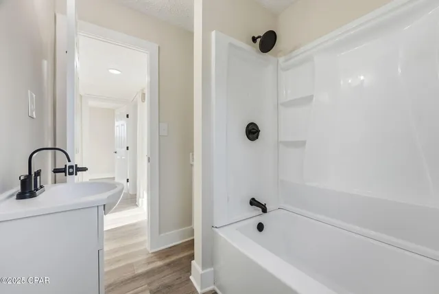 $199,900 | 2204 Edgewood Drive, Panama City, FL 32405