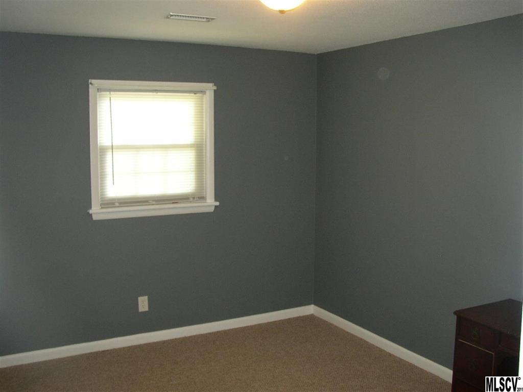 128 Icard Ridge Road Taylorsville, NC 28681 - Photo 10 of 11 Gallery Image 10