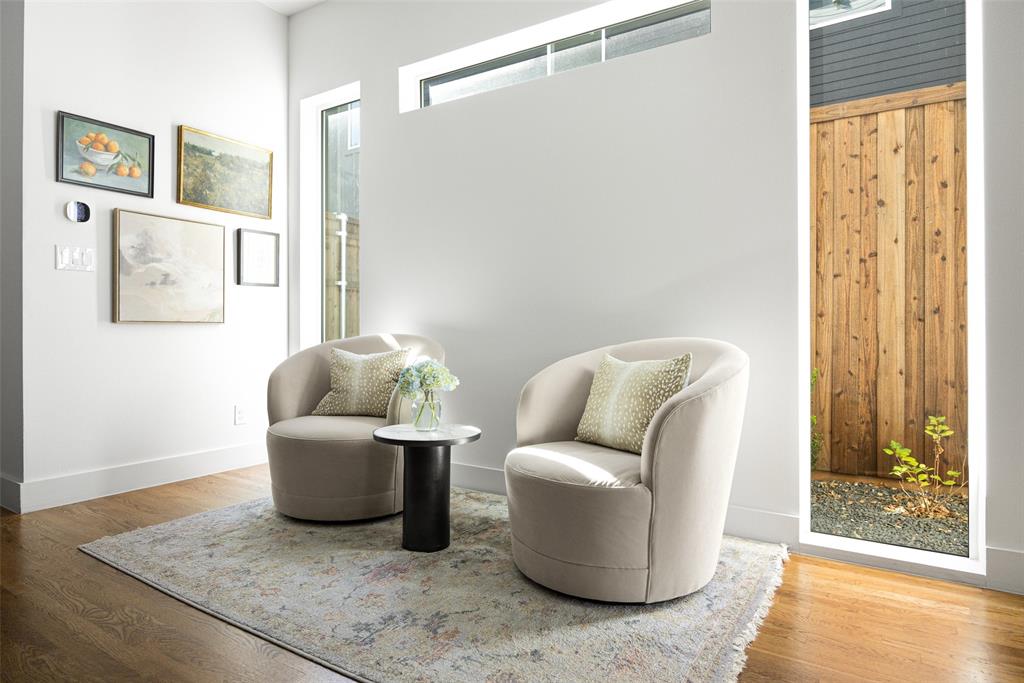 4511 Weldon Street Dallas, TX 75204 - Photo 13 of 32