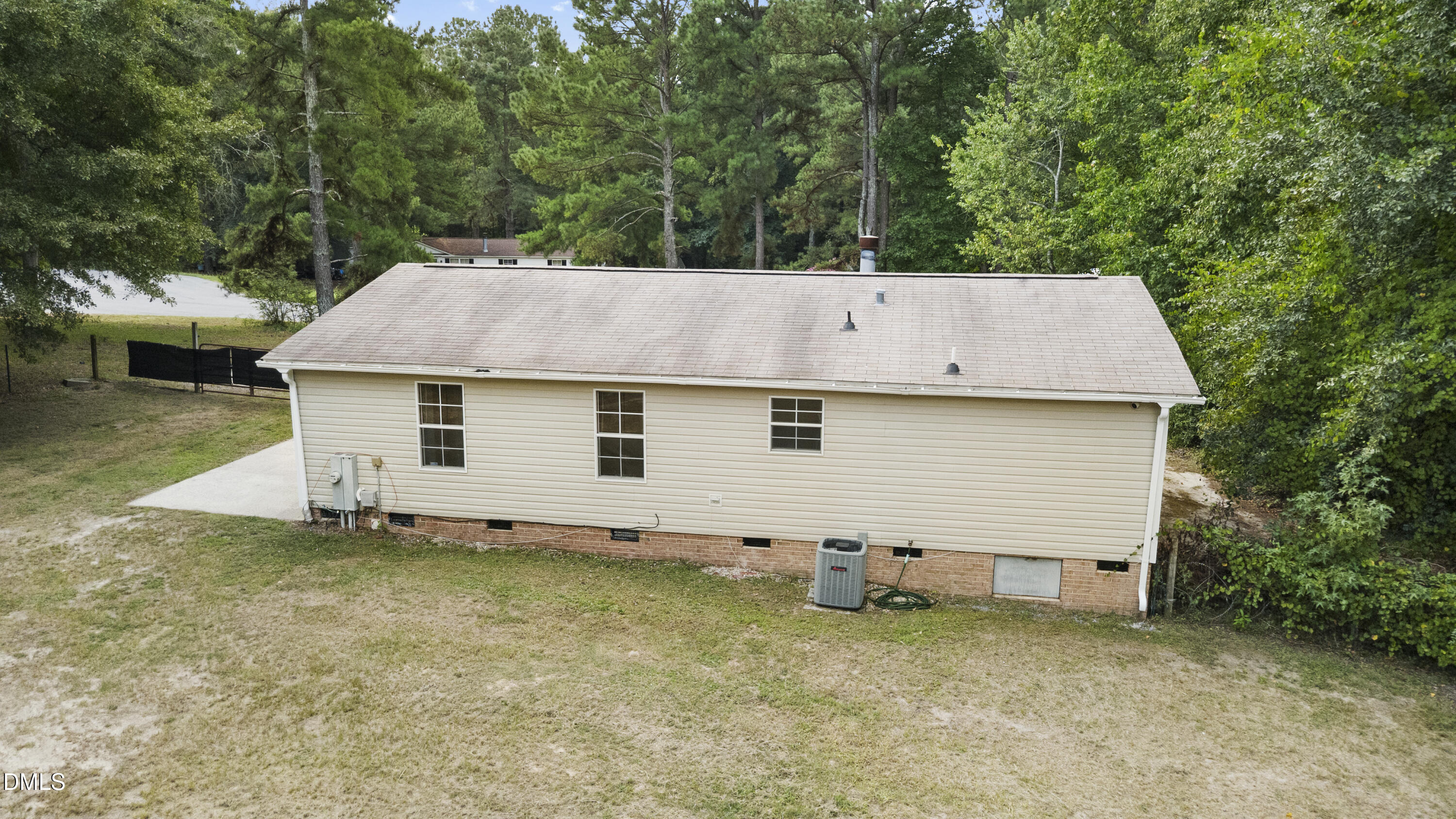 91 Kate Lane Sanford, NC 27332 - Photo 36 of 43 34