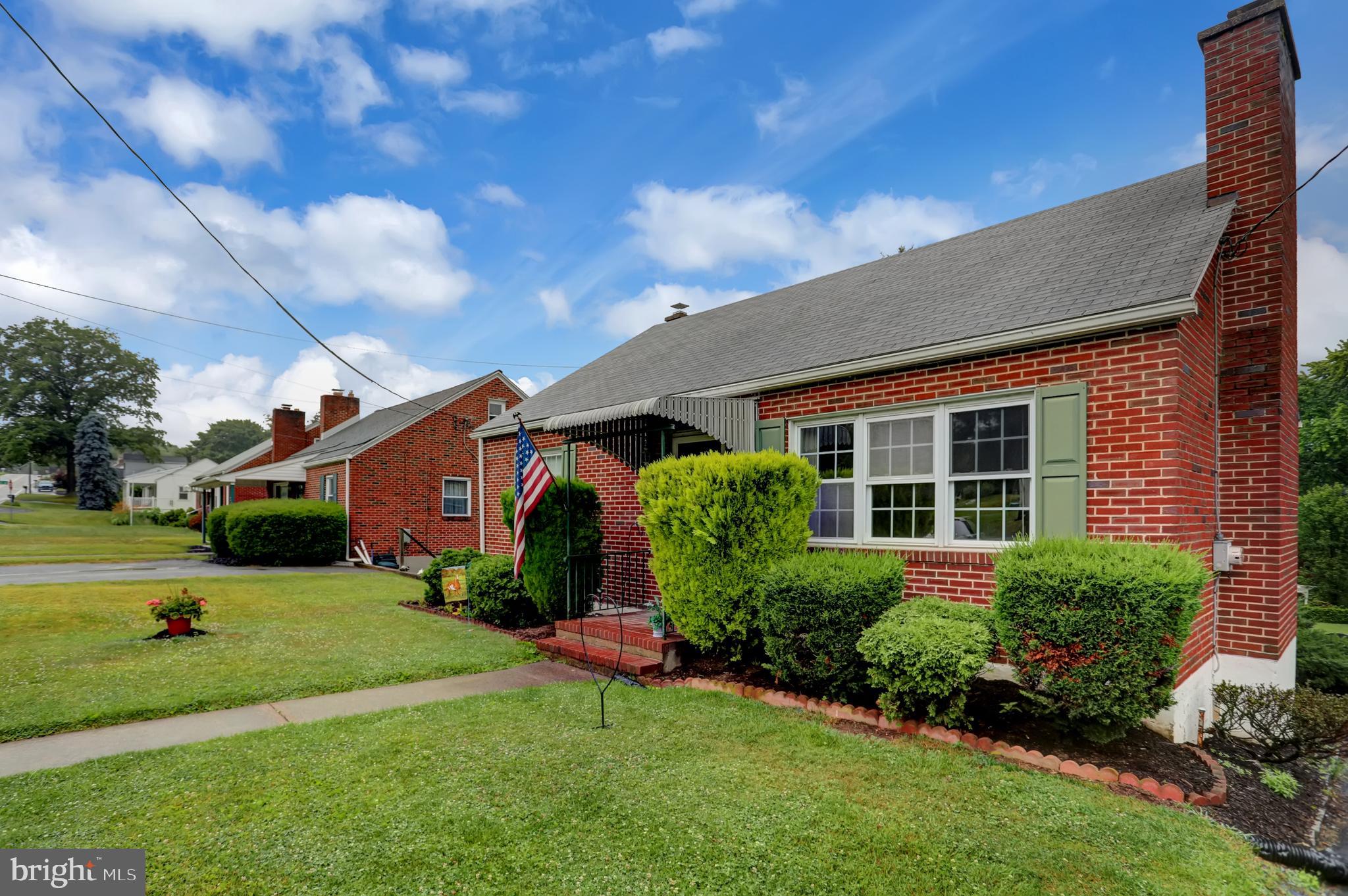 6204 Blue Ridge Avenue Harrisburg, PA 17112 - Photo 2 of 43