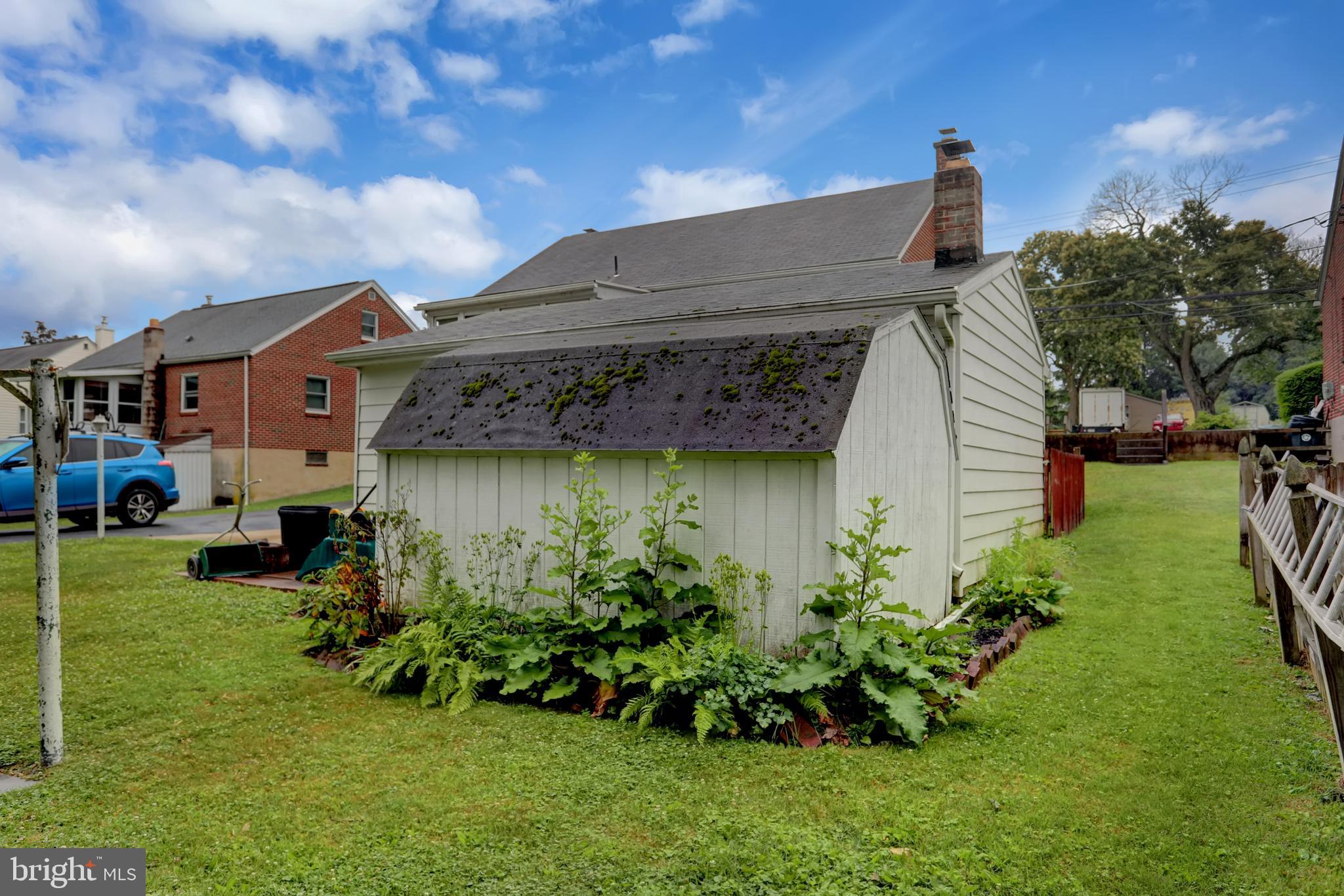 6204 Blue Ridge Avenue Harrisburg, PA 17112 - Photo 40 of 43 Shed