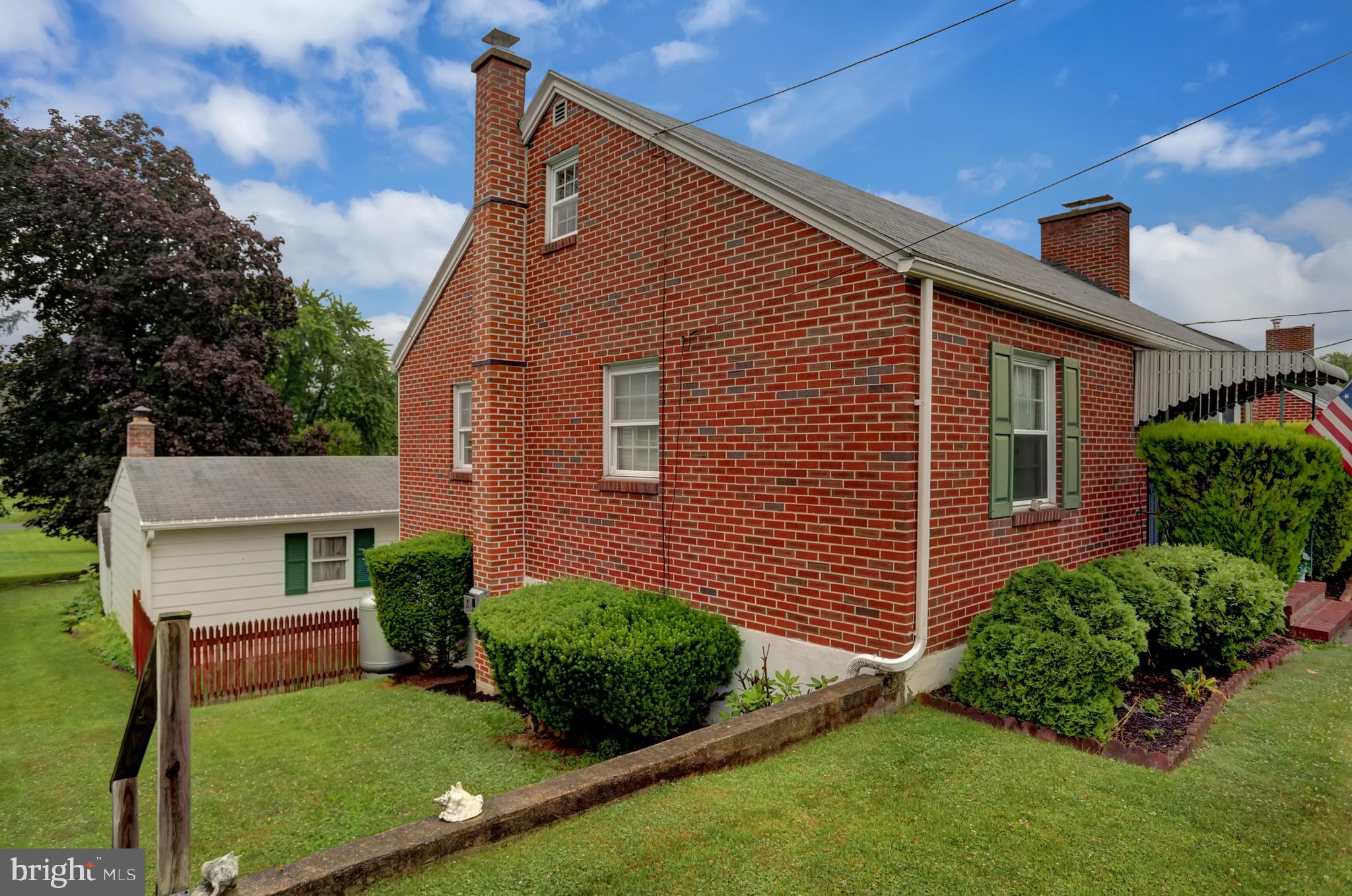 6204 Blue Ridge Avenue Harrisburg, PA 17112 - Photo 4 of 43