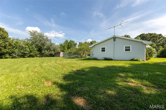 $330,000 | 19501 State Rte M, Edgar Springs, MO 65462