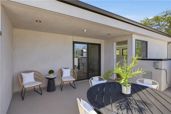 $1,879,000 | 2005 Mathews Avenue, Unit A, Redondo Beach, CA 90278