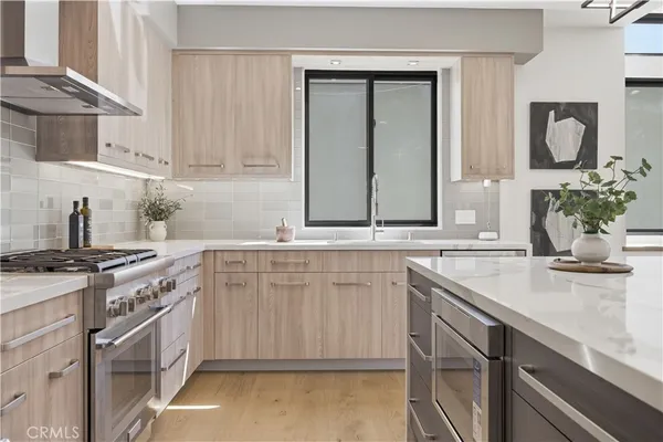 $1,879,000 | 2005 Mathews Avenue, Unit A, Redondo Beach, CA 90278