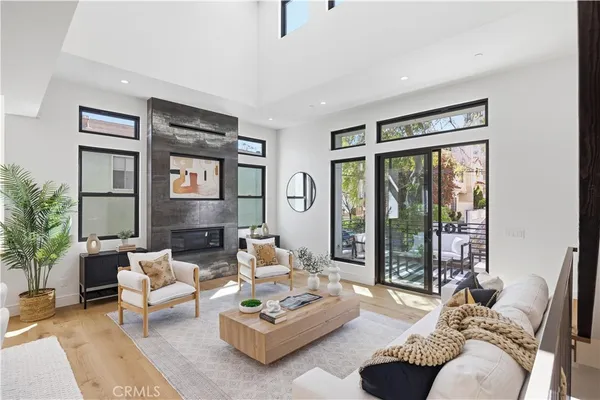$1,879,000 | 2005 Mathews Avenue, Unit A, Redondo Beach, CA 90278