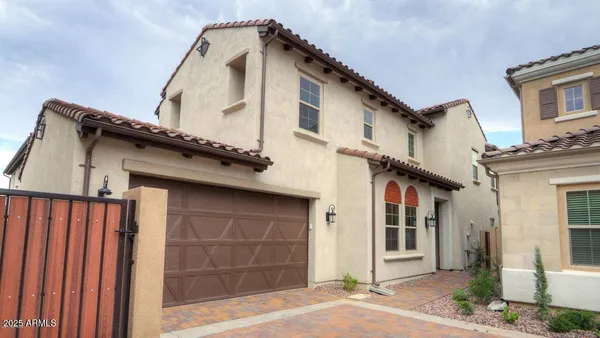 $2,800 | 1945 West Yellowstone Way, Chandler, AZ 85248