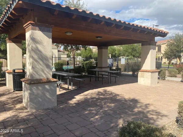 $2,800 | 1945 West Yellowstone Way, Chandler, AZ 85248