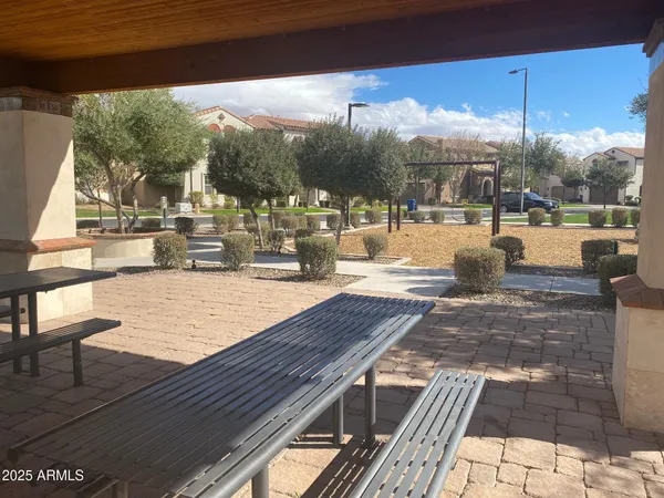 $2,800 | 1945 West Yellowstone Way, Chandler, AZ 85248