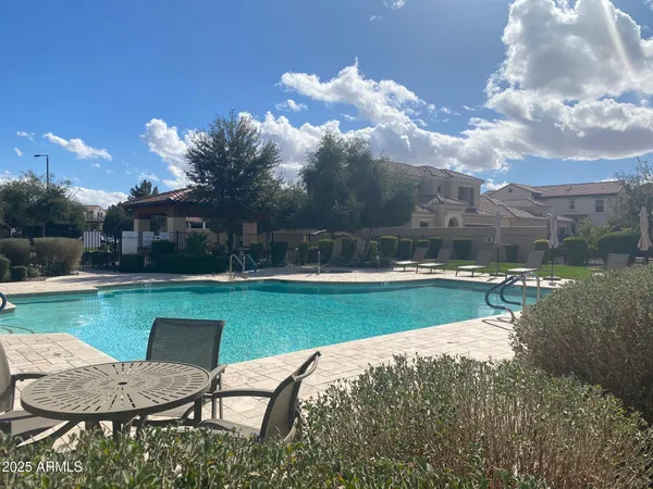 $2,800 | 1945 West Yellowstone Way, Chandler, AZ 85248