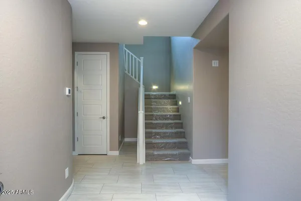 $2,800 | 1945 West Yellowstone Way, Chandler, AZ 85248