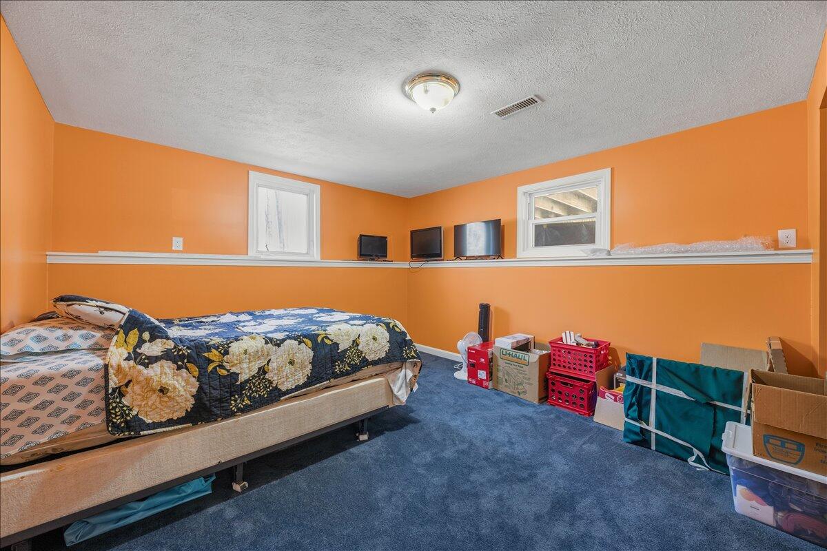 9 Ranwall Avenue Saco, ME 04072 - Photo 21 of 42 Bedroom