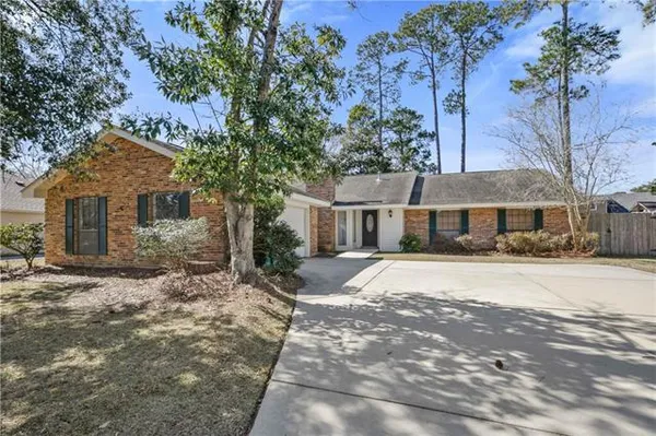 $325,000 | 511 Cross Gates Boulevard, Slidell, LA 70461