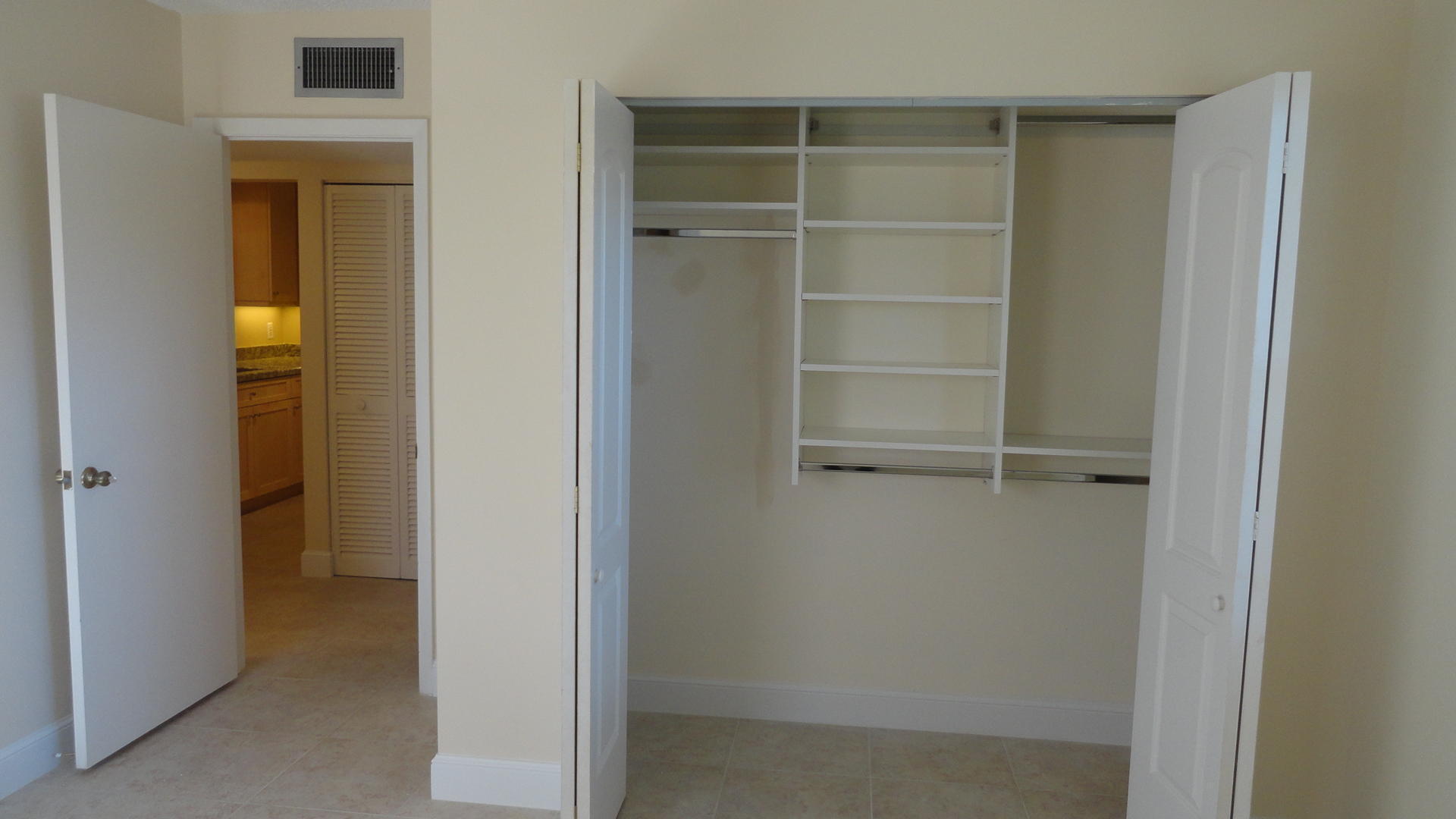 2018 Southwest 29th Court, Unit 6A2 Delray Beach, FL 33445 - Photo 10 of 16 20230620130329609579000000-o