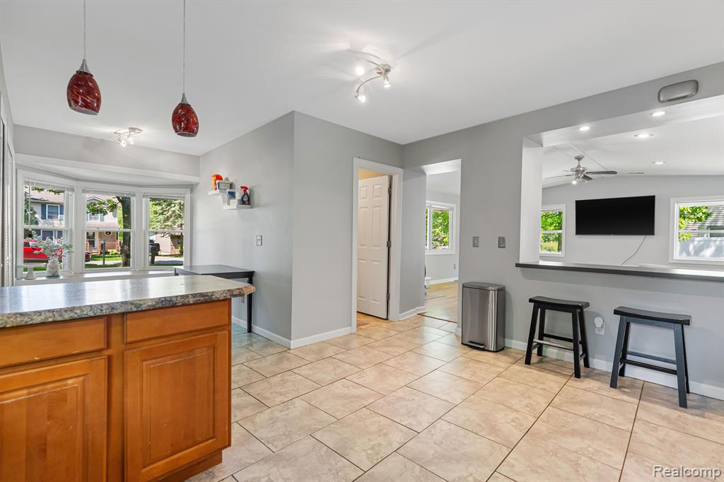 2685 Simpson Drive Rochester Hills, MI 48309 - Photo 14 of 29