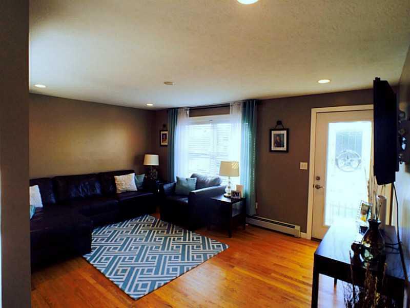 17 Alexander Drive Biddeford, ME 04005 - Photo 4 of 34 Living Room. Ample natural light