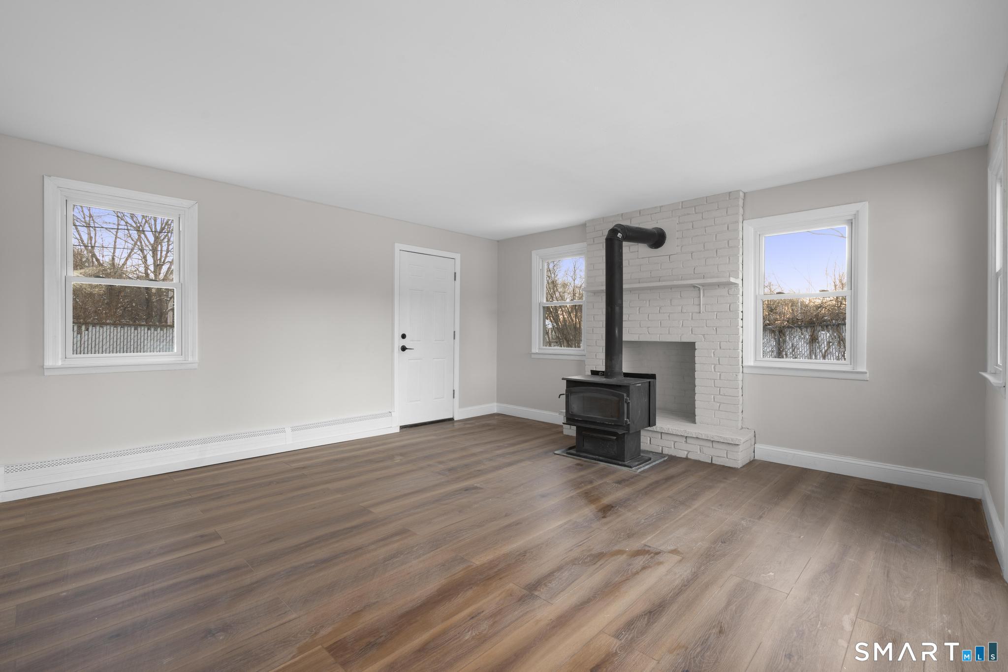 556 Dunbar Hill Road Hamden, CT 06514 - Photo 14 of 40