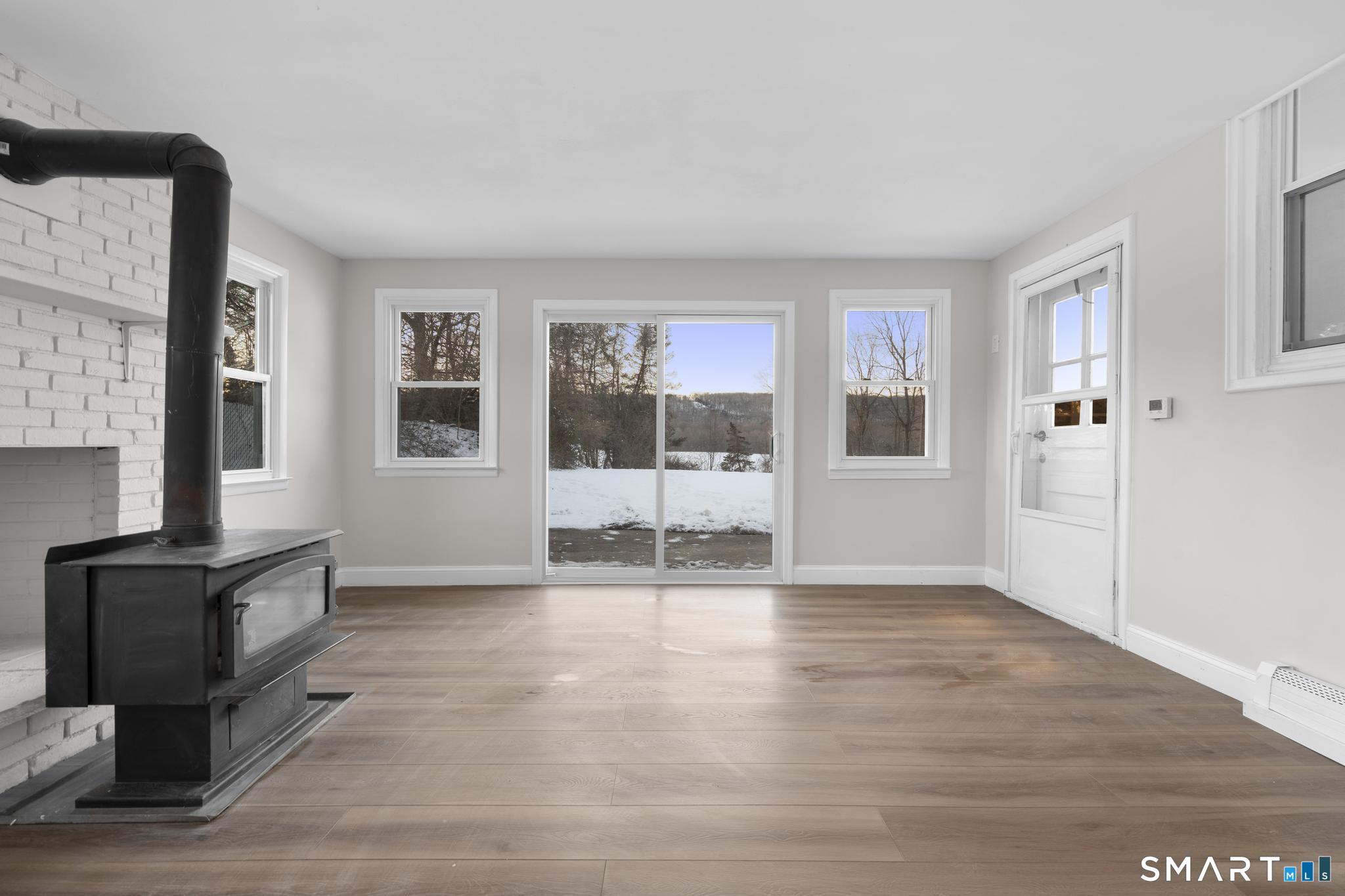 556 Dunbar Hill Road Hamden, CT 06514 - Photo 16 of 40