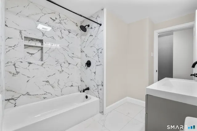 $375,000 | 556 Dunbar Hill Road, Hamden, CT 06514