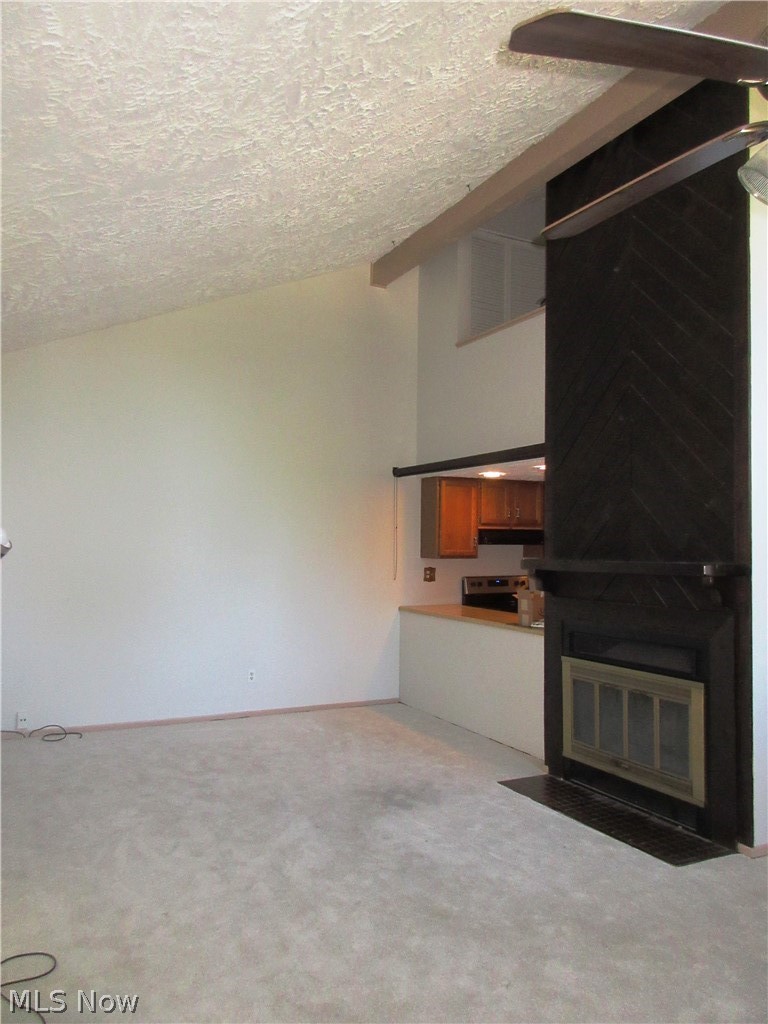 2412 Call Road, Unit 1A Stow, OH 44224 - Photo 13 of 34 Pass through to kitchen.