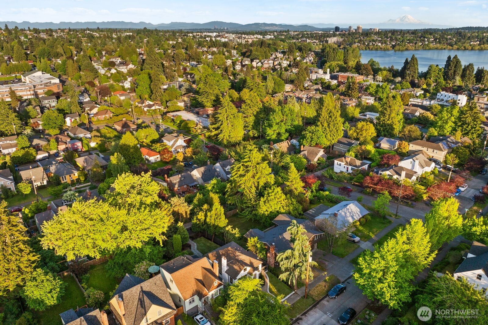 8216 Interlake Avenue North Seattle, WA 98103 - Photo 33 of 36 a view of a city