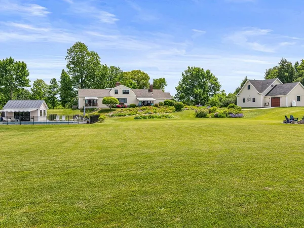 $2,100,000 | 1549 Hinesburg Road, South Burlington, VT 05403