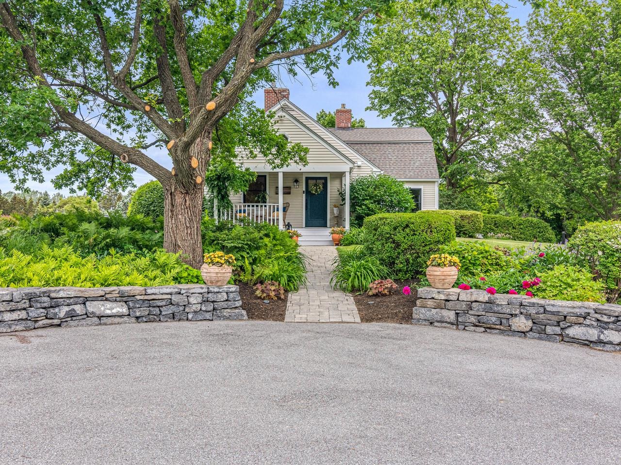 1549 Hinesburg Road South Burlington, VT 05403 - Photo 11 of 60