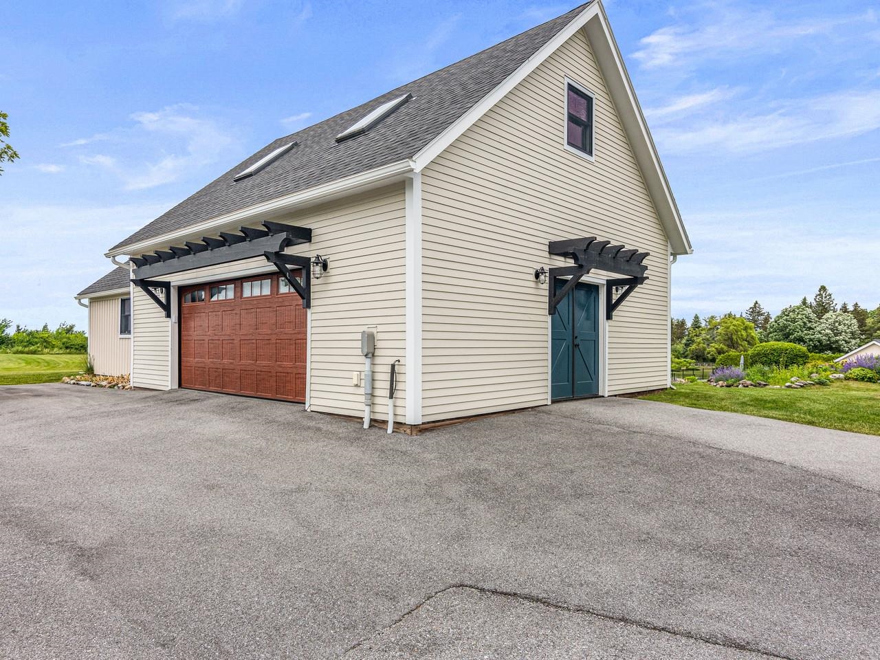 1549 Hinesburg Road South Burlington, VT 05403 - Photo 44 of 60