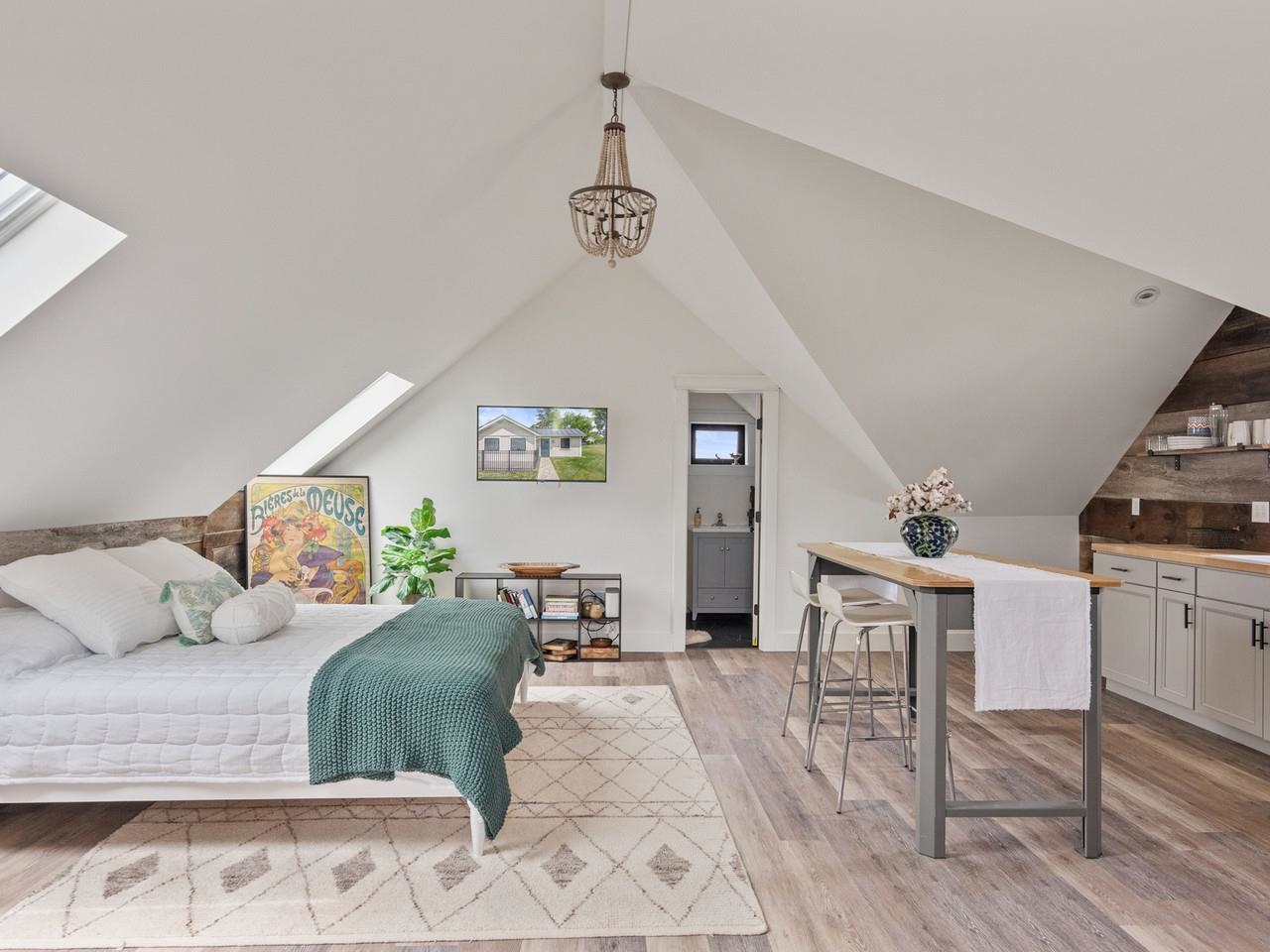 1549 Hinesburg Road South Burlington, VT 05403 - Photo 46 of 60