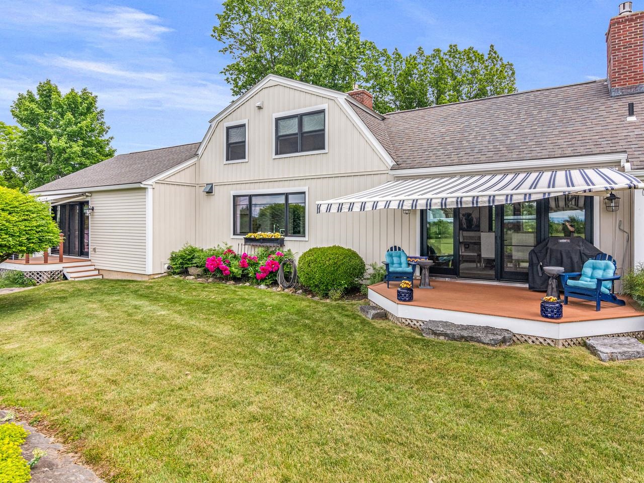 1549 Hinesburg Road South Burlington, VT 05403 - Photo 5 of 60