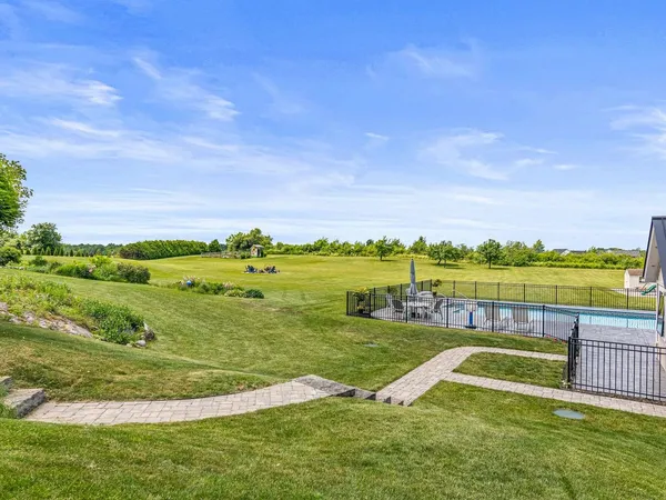 $2,100,000 | 1549 Hinesburg Road, South Burlington, VT 05403