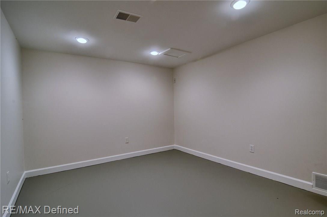 4237 Fieldbrook Road West Bloomfield, MI 48323 - Photo 34 of 41 Finished_Lower_Level_3rd_View.jpg
