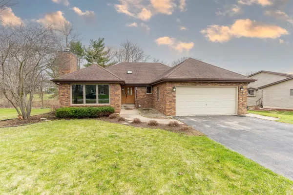 $261,900 | 151 North Fox Run Lane, Byron, IL 61010